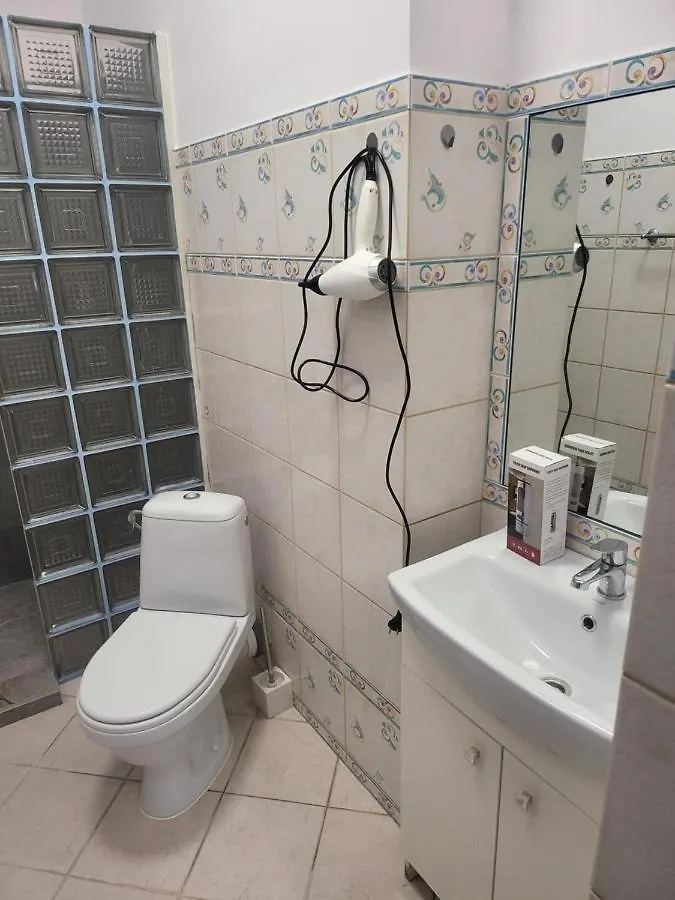 Хостел Rooms4Rest Wiertnicza - Private Rooms For Tourists - Atr Consulting Sp, Z O,O, Варшава