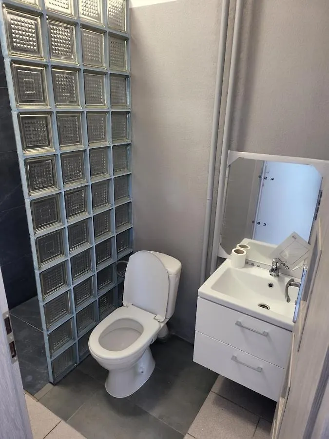 Rooms4Rest Wiertnicza - Private Rooms For Tourists - Atr Consulting Sp, Z O,O, Warsaw 0*,  Poland